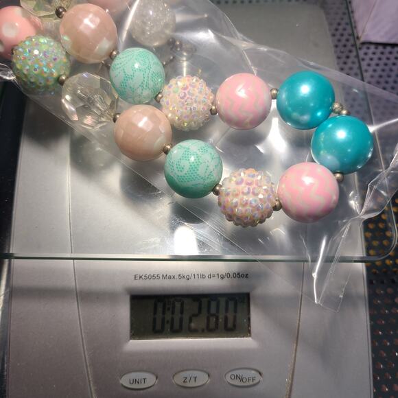 Bubblegum Pastels Sensory Textures Necklace *KIDS SIZE* 17" for kids 3+ yrs old - Picture 5 of 5